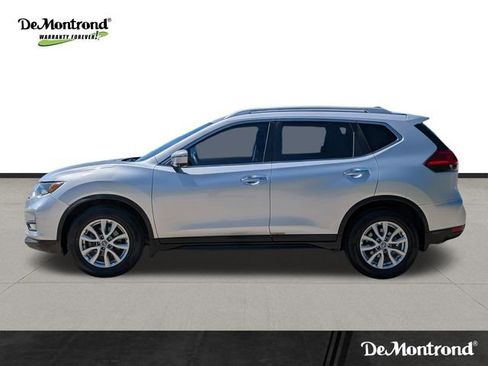 Used 2017 Nissan Rogue SV w/ SV Premium Package FWD image 8