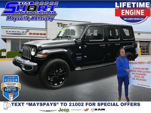 Used 2022 Jeep Wrangler Unlimited Sahara w/ Cold Weather Group AWD/4WD image 1
