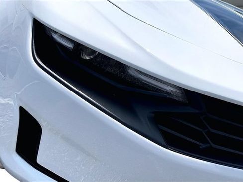 Used 2023 Chevrolet Camaro LT RWD image 31