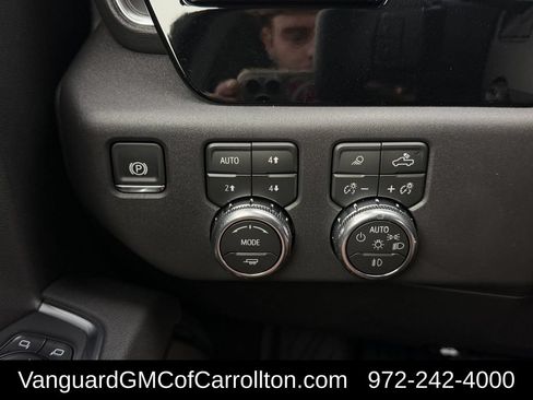 New 2026 GMC Sierra 1500 SLT AWD/4WD image 19