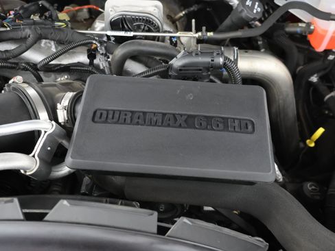 Used 2024 Chevrolet Silverado 2500 LTZ w/ LTZ Plus Package AWD/4WD image 25