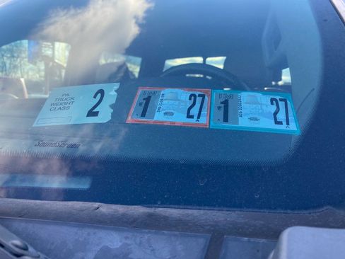 Used 2015 Ford F150 Lariat w/ Equipment Group 502A Luxury image 47