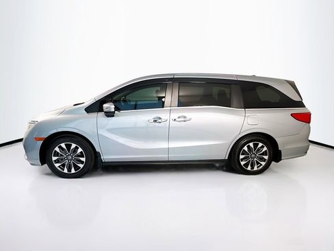 Certified 2024 Honda Odyssey EX-L image 8