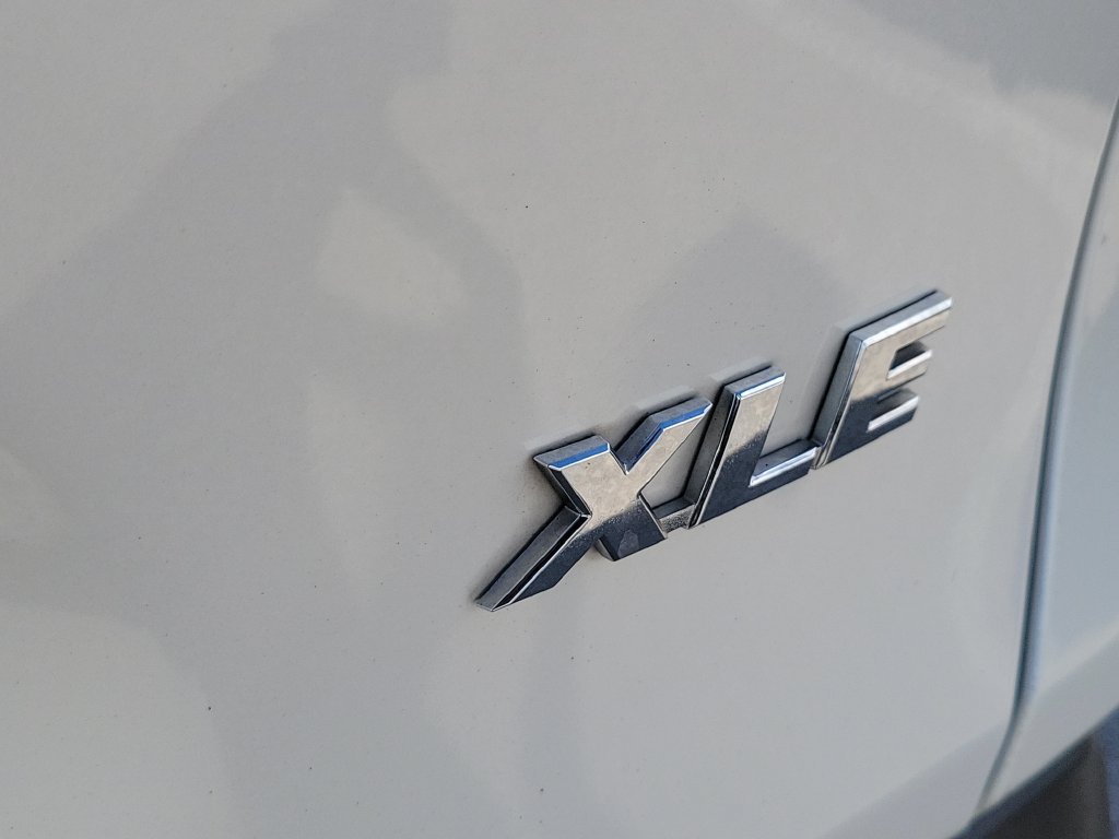 Certified 2022 Toyota RAV4 XLE Premium FWD image 29