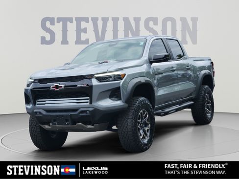 Used 2025 Chevrolet Colorado ZR2 w/ Technology Package AWD/4WD image 1