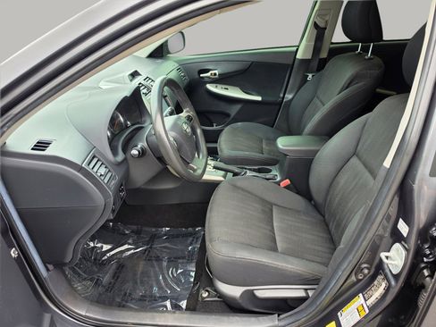 Used 2013 Toyota Corolla S w/ Premium Pkg FWD image 23