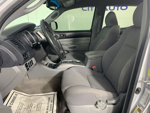 Used 2011 Toyota Tacoma 4x4 Double Cab w/ TRD Off-Road Pkg image 15