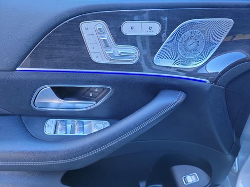 Used 2020 Mercedes-Benz GLE 350 GLE 350 w/ Premium Package image 18