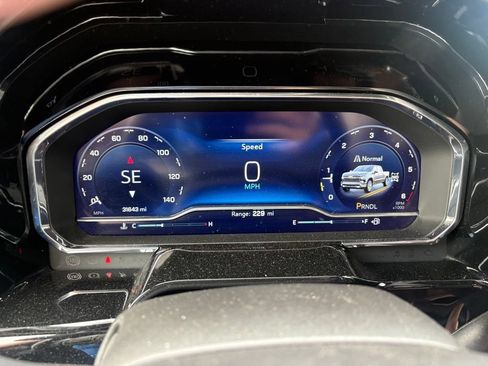 Used 2023 Chevrolet Silverado 1500 LT AWD/4WD image 16