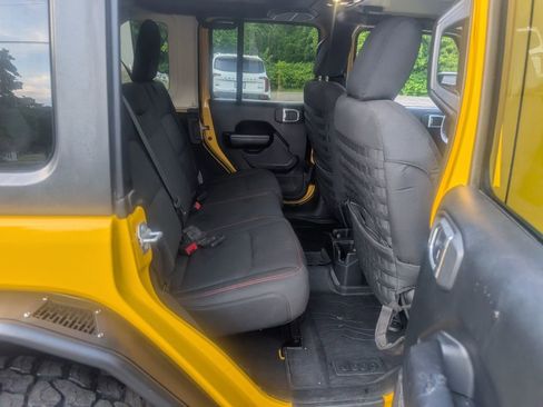 Used 2020 Jeep Wrangler Unlimited Rubicon w/ Dual Top Group AWD/4WD image 22