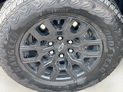 Used 2024 Chevrolet Colorado Trail Boss image 29