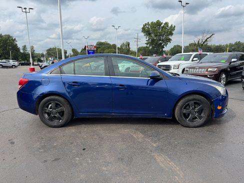 Used 2013 Chevrolet Cruze LT FWD image 6