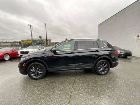 Used 2022 Volkswagen Tiguan SE image 5