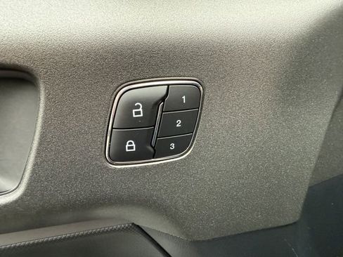 Used 2025 Ford Bronco Sport Badlands image 19