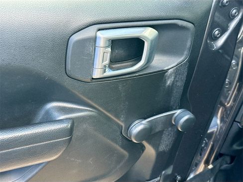 Used 2023 Jeep Wrangler Sport image 18