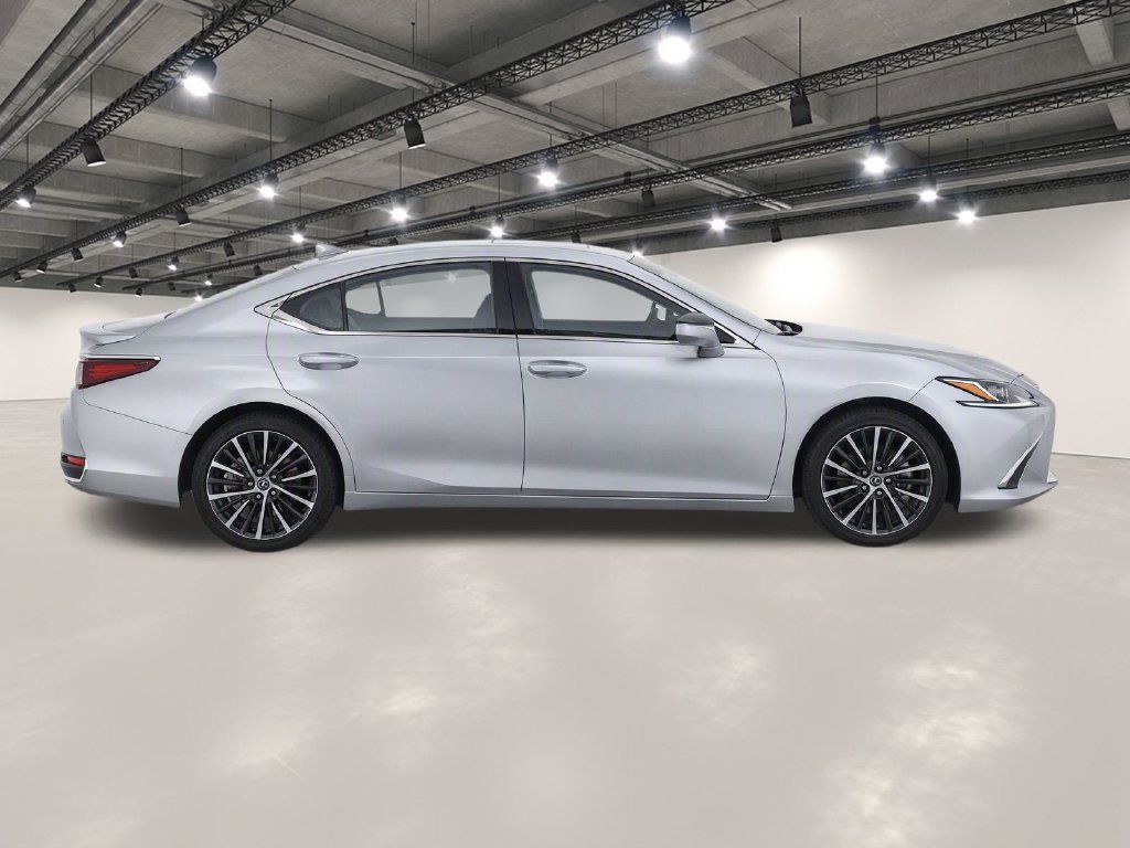 Used 2025 Lexus ES 300h w/ Premium Package FWD image 7