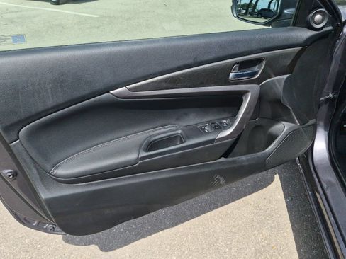 Used 2017 Honda Accord EX image 10