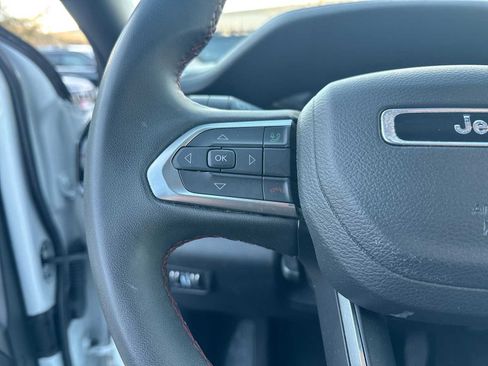 Used 2024 Jeep Compass Trailhawk image 23