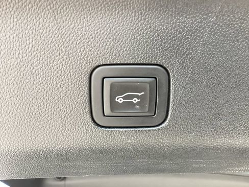 Used 2025 Chevrolet Tahoe Premier w/ Sun And Tow Package AWD/4WD image 23