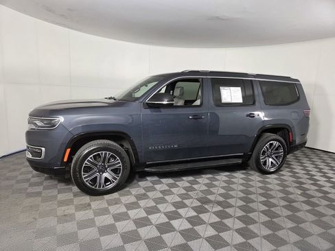 Certified 2025 Jeep Wagoneer 4WD image 10