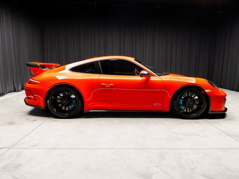 Used 2018 Porsche 911 GT3 RWD image 14