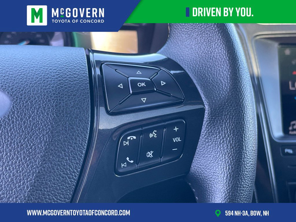 Used 2019 Ford Explorer XLT w/ Equipment Group 202A AWD/4WD image 30