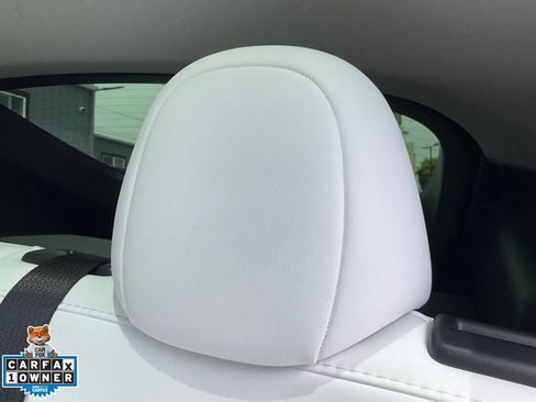 Used 2023 Tesla Model Y Long Range AWD/4WD image 36