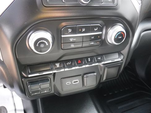Used 2023 GMC Sierra 2500 Pro w/ Fleet Convenience Package RWD image 15