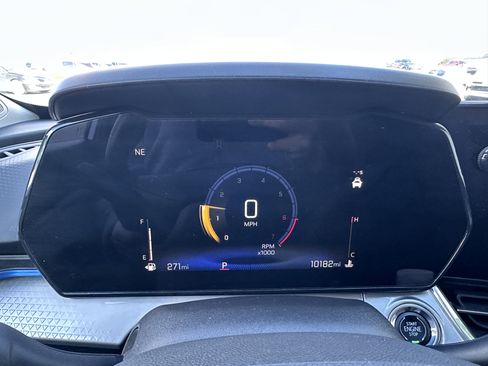 Used 2024 Chevrolet Trax LT w/ Driver Confidence Package image 13