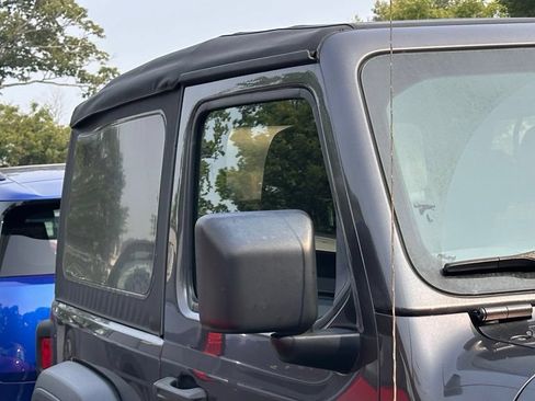 Used 2021 Jeep Wrangler Sport AWD/4WD image 3