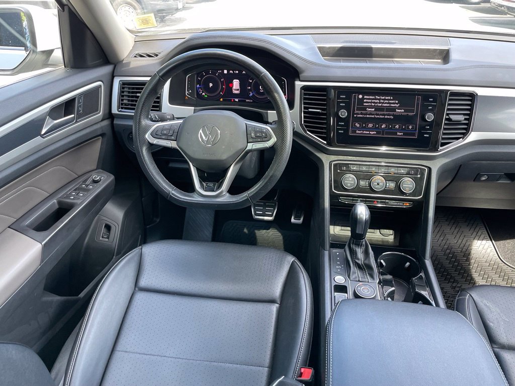 Used 2022 Volkswagen Atlas SEL R-Line AWD/4WD image 10
