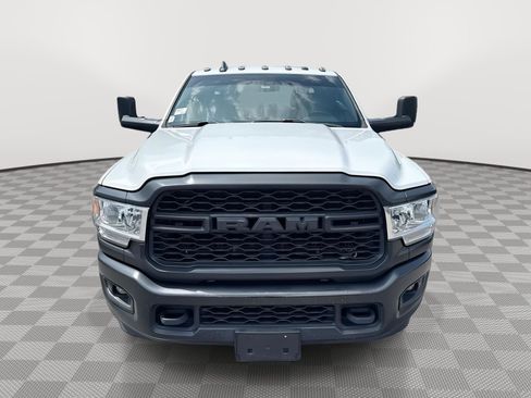 Used 2022 RAM 3500 Tradesman RWD image 13