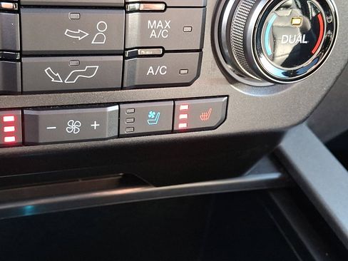 Certified 2020 Ford F150 Raptor w/ Equipment Group 802A Luxury image 28