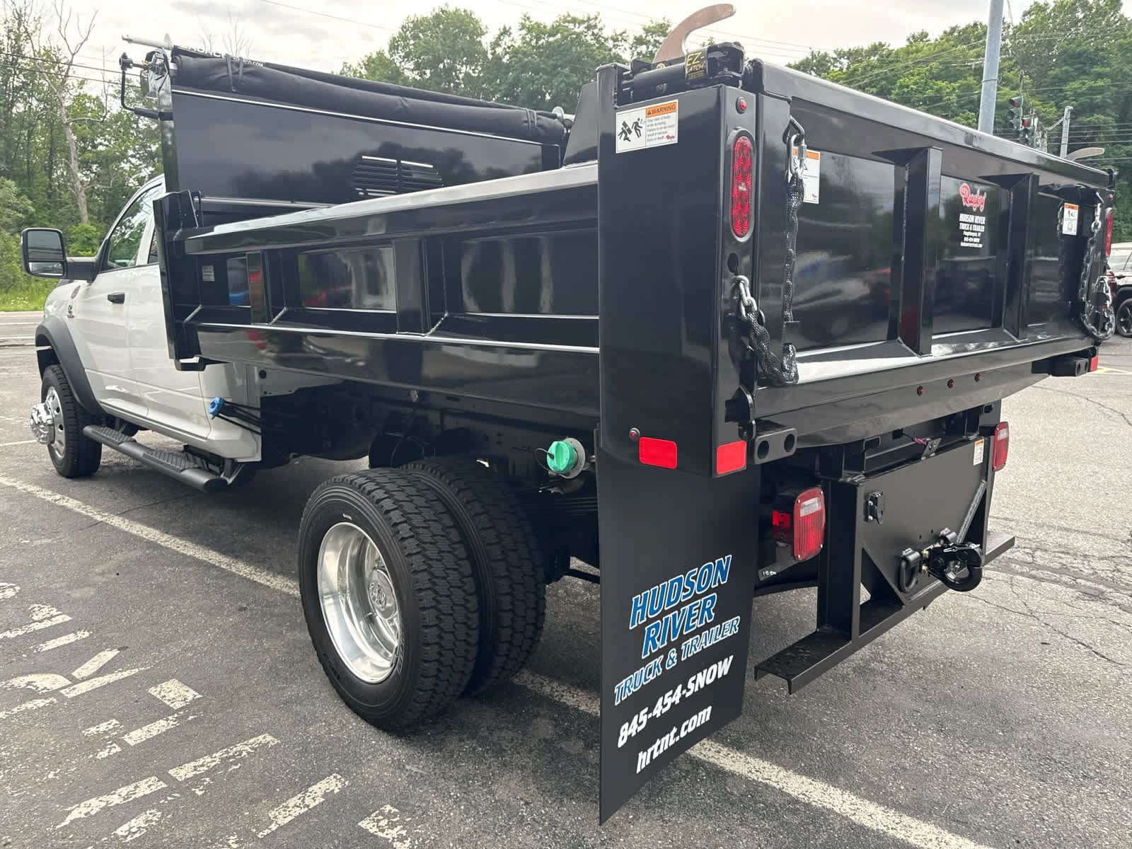 New 2026 RAM 5500 Tradesman w/ Chrome Appearance Group AWD/4WD image 4