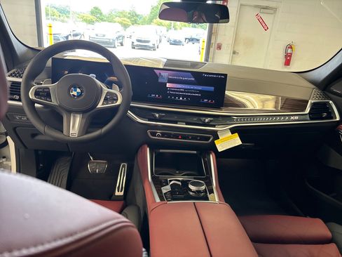 New 2026 BMW X6 xDrive40i image 16