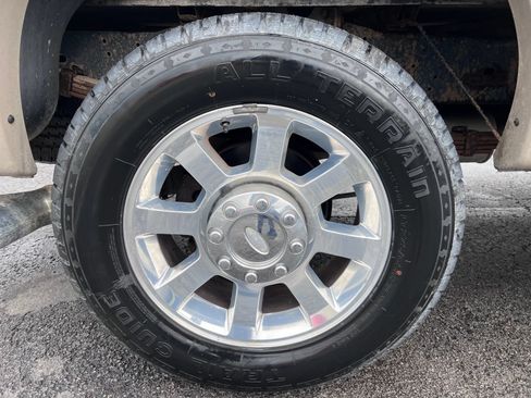 Used 2009 Ford F250 Lariat AWD/4WD image 18