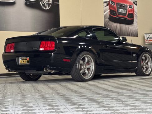 Used 2007 Ford Mustang GT Premium RWD image 4