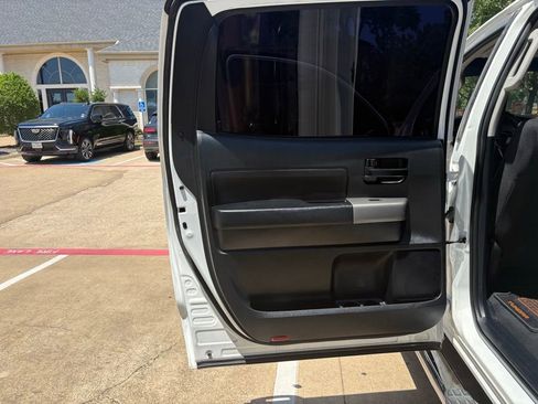 Used 2013 Toyota Tundra 2WD CrewMax w/ Tow Pkg image 15