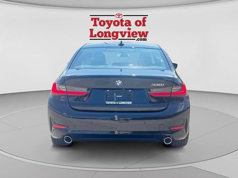 Used 2021 BMW 330i Sedan w/ Convenience Package RWD image 4