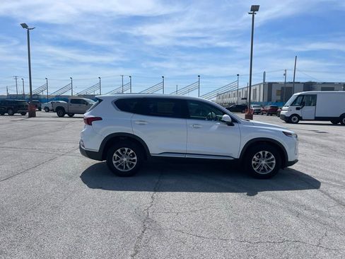 Used 2019 Hyundai Santa Fe SEL FWD image 6