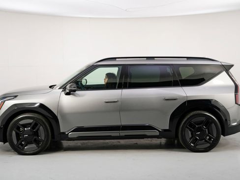 Used 2024 Kia EV9 GT-Line image 55