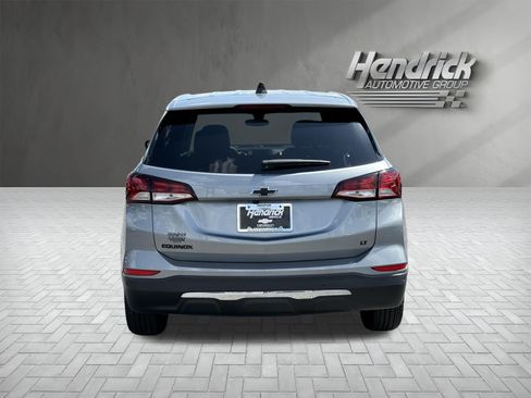 Used 2024 Chevrolet Equinox LT FWD image 9