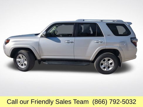Used 2017 Toyota 4Runner SR5 image 2