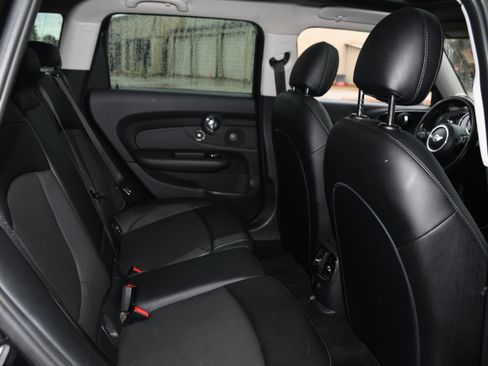 Used 2017 MINI Cooper Clubman ALL4 image 19