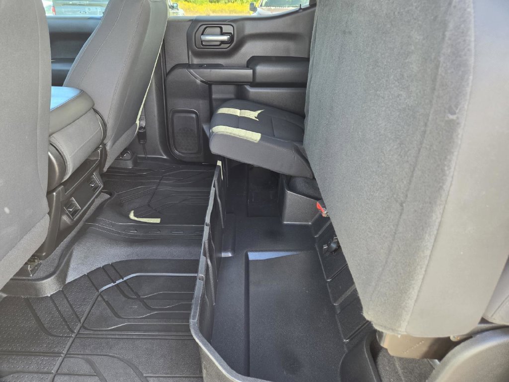Used 2020 Chevrolet Silverado 1500 Custom w/ Custom Value Package RWD image 34