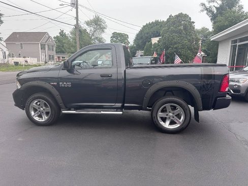 Used 2014 RAM 1500 Express AWD/4WD image 9