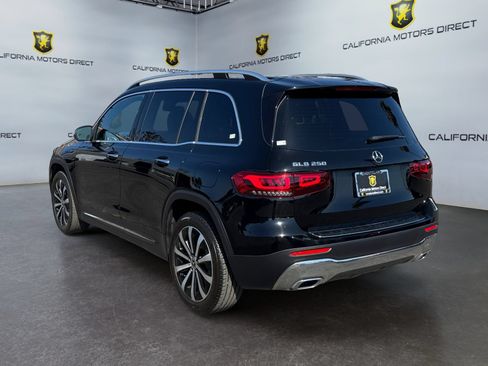 Used 2022 Mercedes-Benz GLB 250 w/ Premium Package Lite image 3