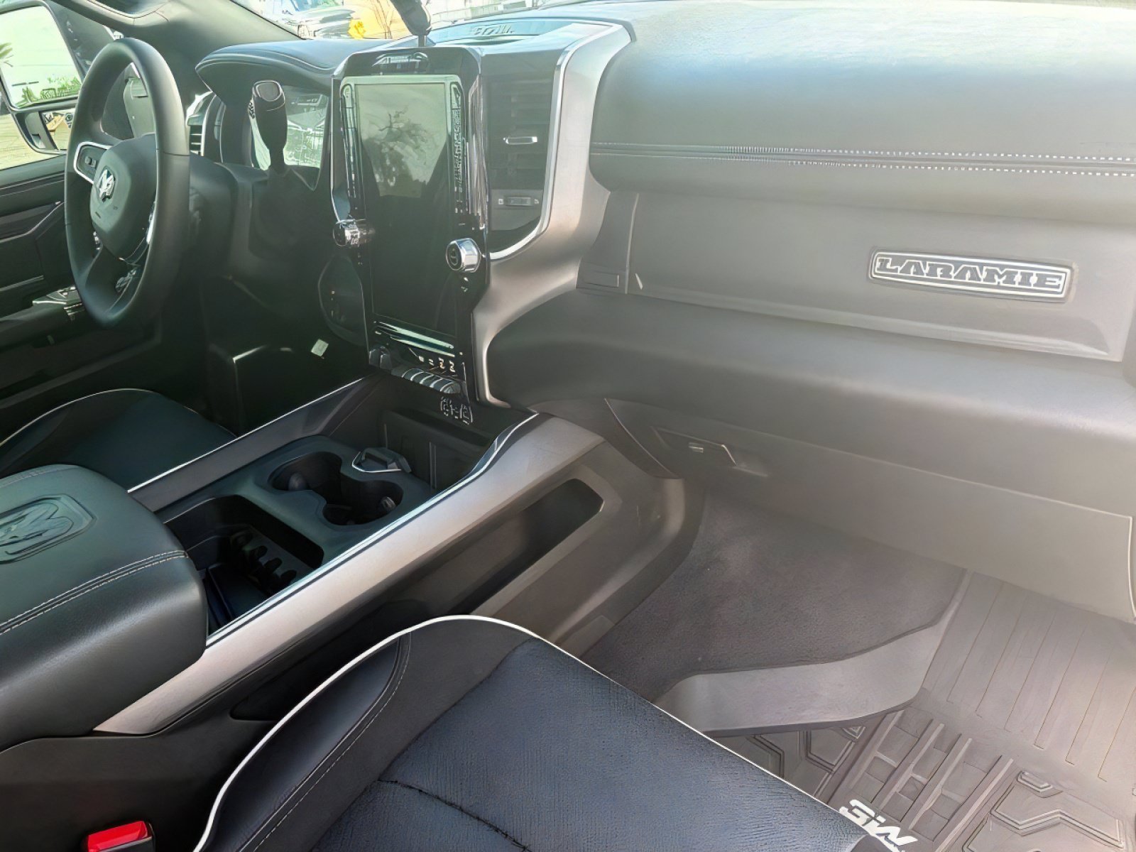 Used 2026 RAM 2500 Laramie w/ Sport Appearance Package AWD/4WD image 11