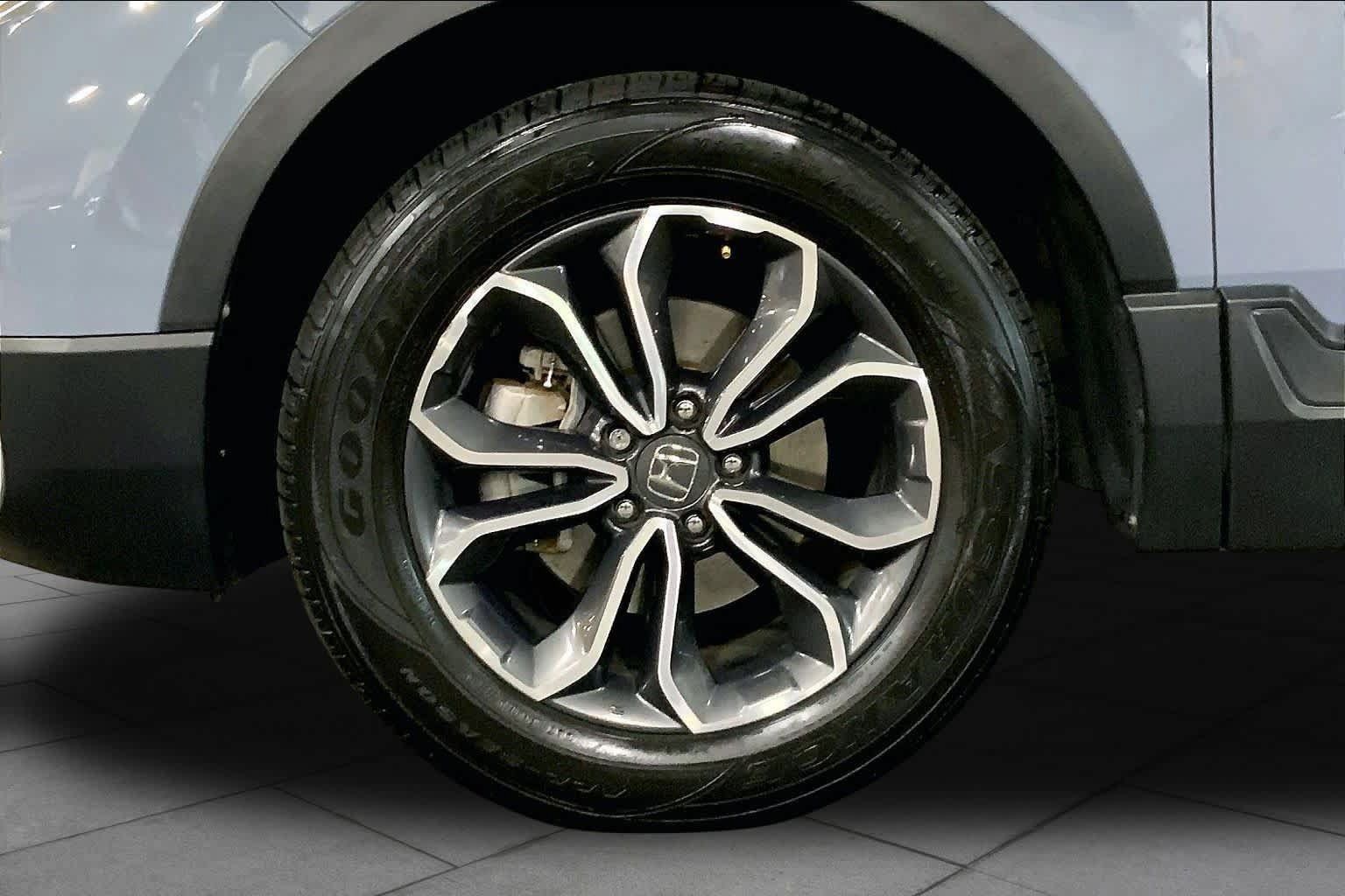 Used 2021 Honda CR-V EX-L image 11