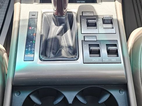 Used 2016 Lexus GX 460 Luxury AWD/4WD image 37